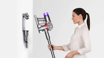 Dyson V8 Advanced SV25 · Европа
